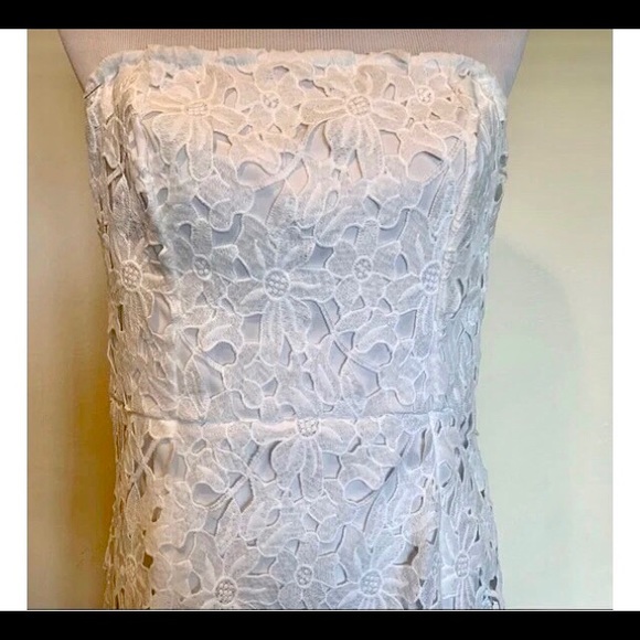 Forever 21 Strapless White Lace Mini Dress Fully Lined Rubberized Strip on Top - Picture 2 of 6
